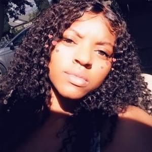 Meet your Posher, Kayloni